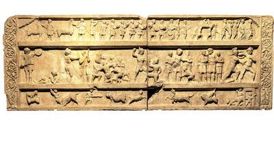 Reliëf met afbeelding van een openingsstoet, gladiatoren- en dierengevechten, 20-50 n. Chr., marmer NATIONAAL ARCHEOLOGISCH MUSEUM, NAPELS, Gallo-Romeins Museum,