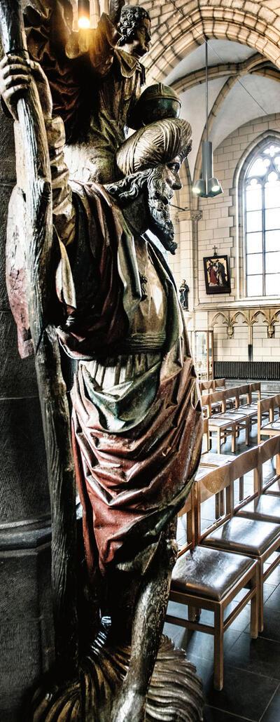 Bocholt Een drie meter hoge Sint-Christoffel van eikenhout, ook een Topstuk van de Vlaamse Gemeenschap