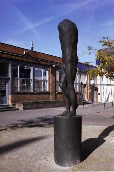 Zuilfiguur, 2001, Philip Van Isacker,