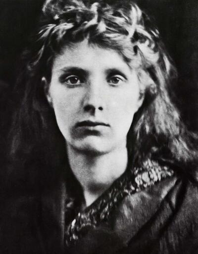 Julia Margaret Cameron (Groot-Brittanië, 1815-1879), De bergnimf Sweet Liberty, Fotografie