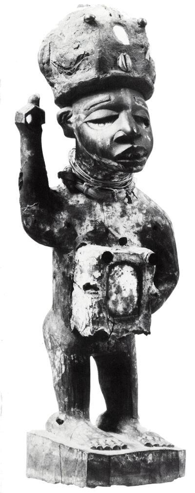 3. Toverfiguur. Zaïre, Neder-Zaïregebied. Etnografisch museum Antwerpen