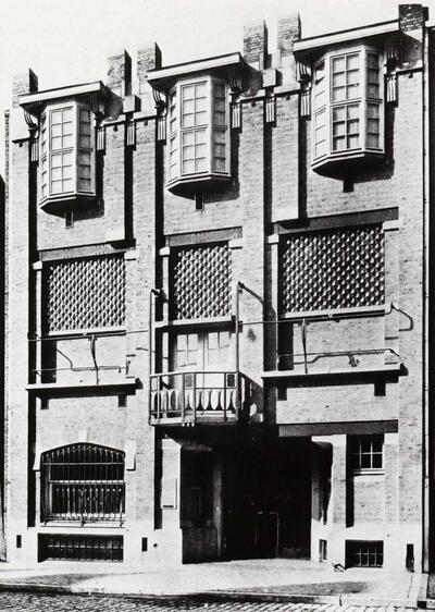 Antoine Pompe (1873-1980), De privé-kliniek van Dr. Van Neck, architectuur, Interbellum
