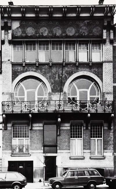 De atelierwoning van Albert Ciamberlani (1864-1956). Architect: Paul Hankar (1859-1901), Kunstenaarsateliers