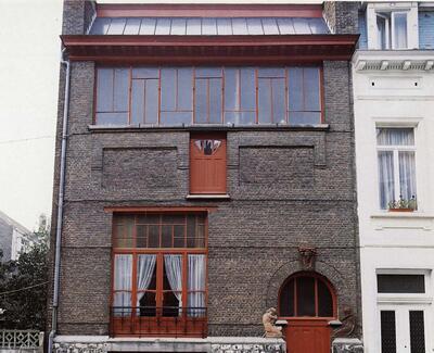 De atelierwoning van Emile Fabry (1865-1966). Architect: Emile Lambot (1869-1940). Kunstenaarsateliers