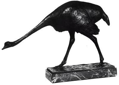 Karel Trompeneers (1891-1947), Stappende struisvogel. Zoo