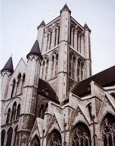 Sint-Niklaaskerk Korenmarkt, Gent. Ruïnes, Monumenten