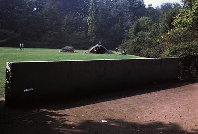 Bernd Lohaus (D.B.R., 1940), Während- Zwischen, 1981. Kunst voor musea