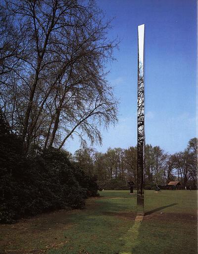 Michel Martens (1921), Spiegelzuil, 1981. Kunst voor musea