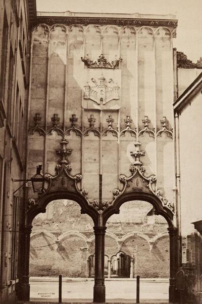 Edmond Fierlants (België, 1819-1869), Antwerpen, de puinen van de Handelsbeurs. Fotografie