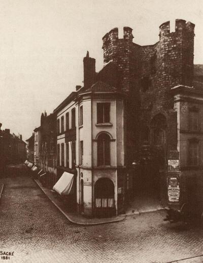 Edmond Sacré (België, 1851-1921), Gent, het Gravensteen, 1881. Fotografie